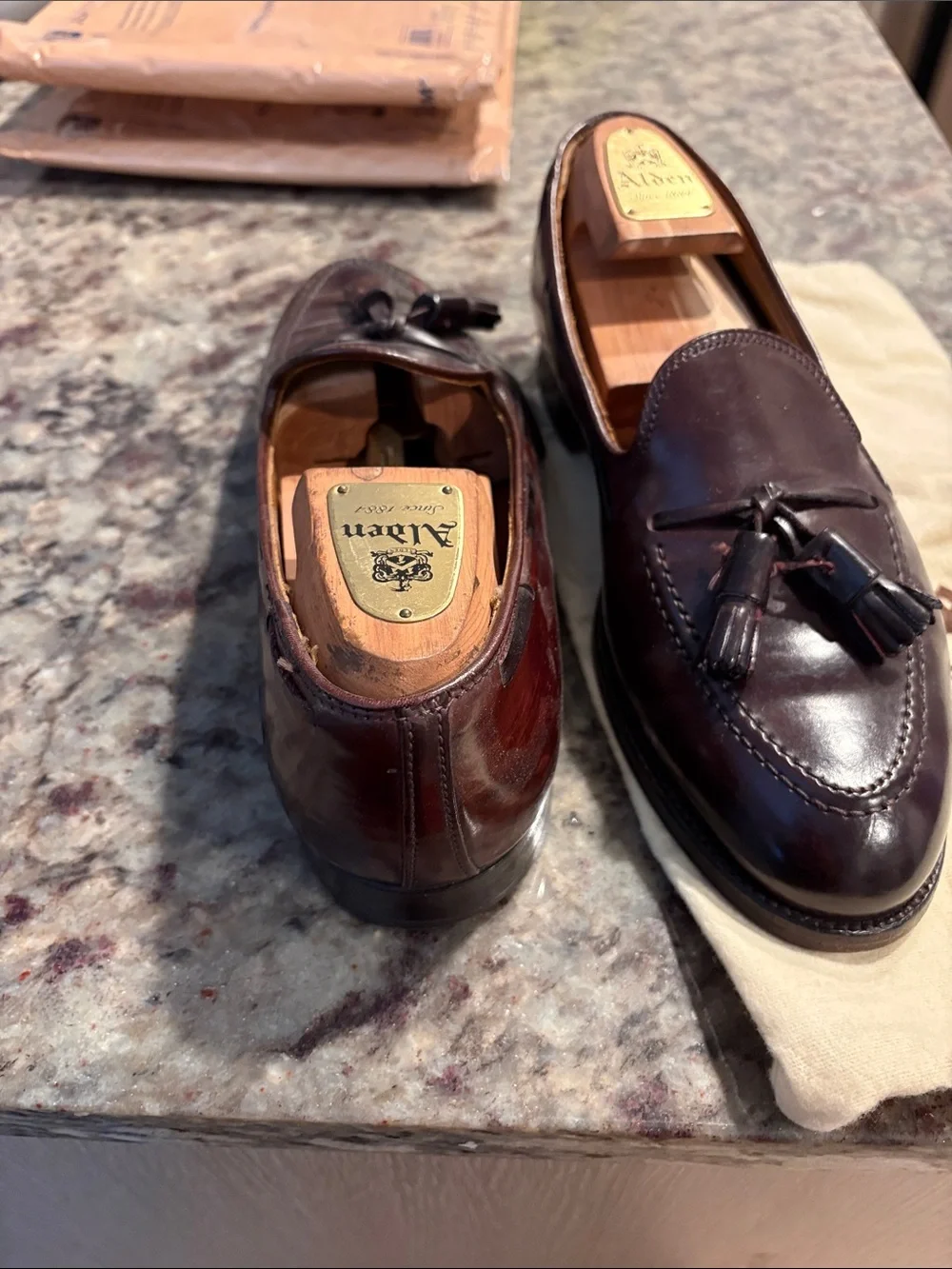 Alden Men’s Tassel Loafers in Burgundy Brown